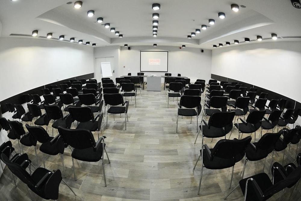 Hotel Putnik Novi Sad Luaran gambar