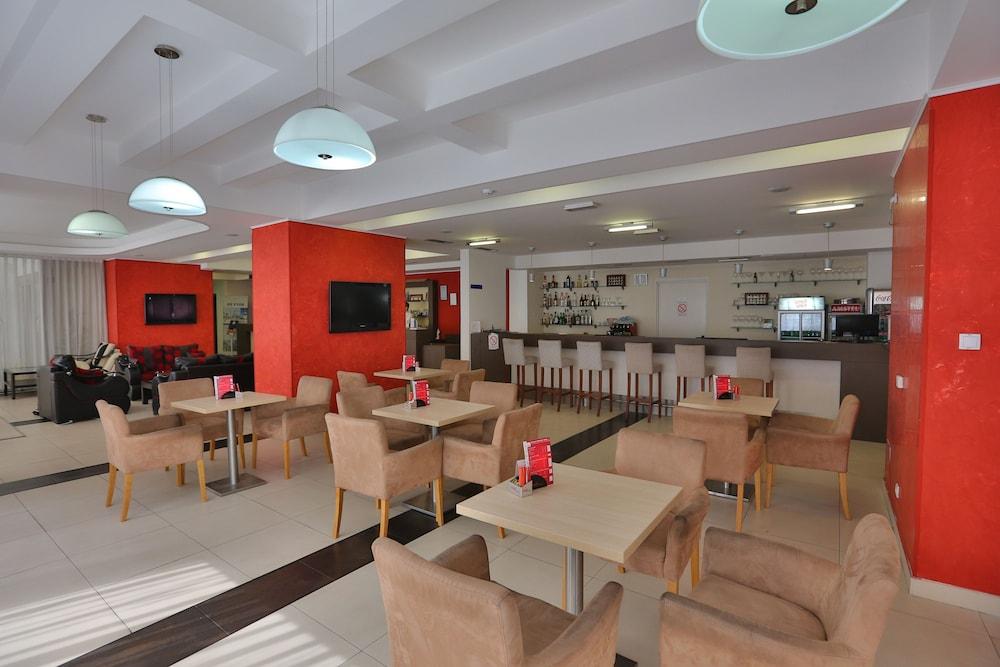 Hotel Putnik Novi Sad Luaran gambar