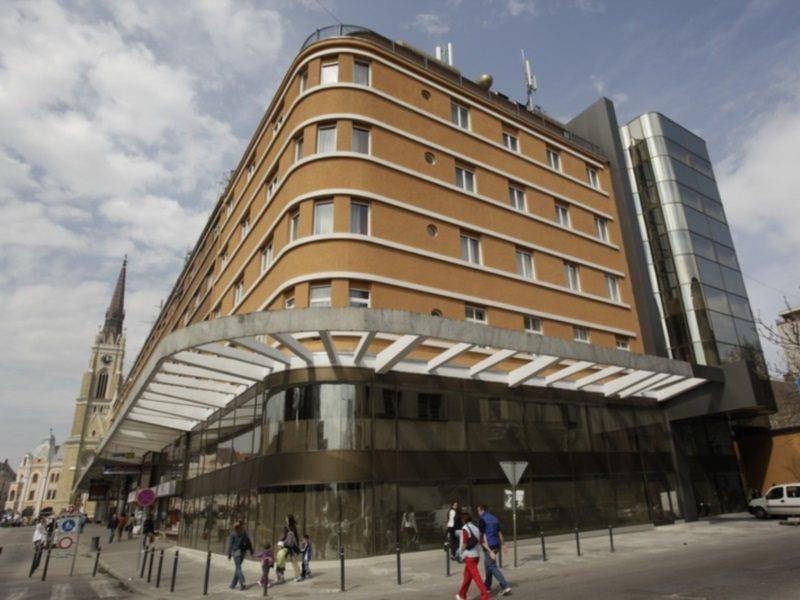 Hotel Putnik Novi Sad Luaran gambar