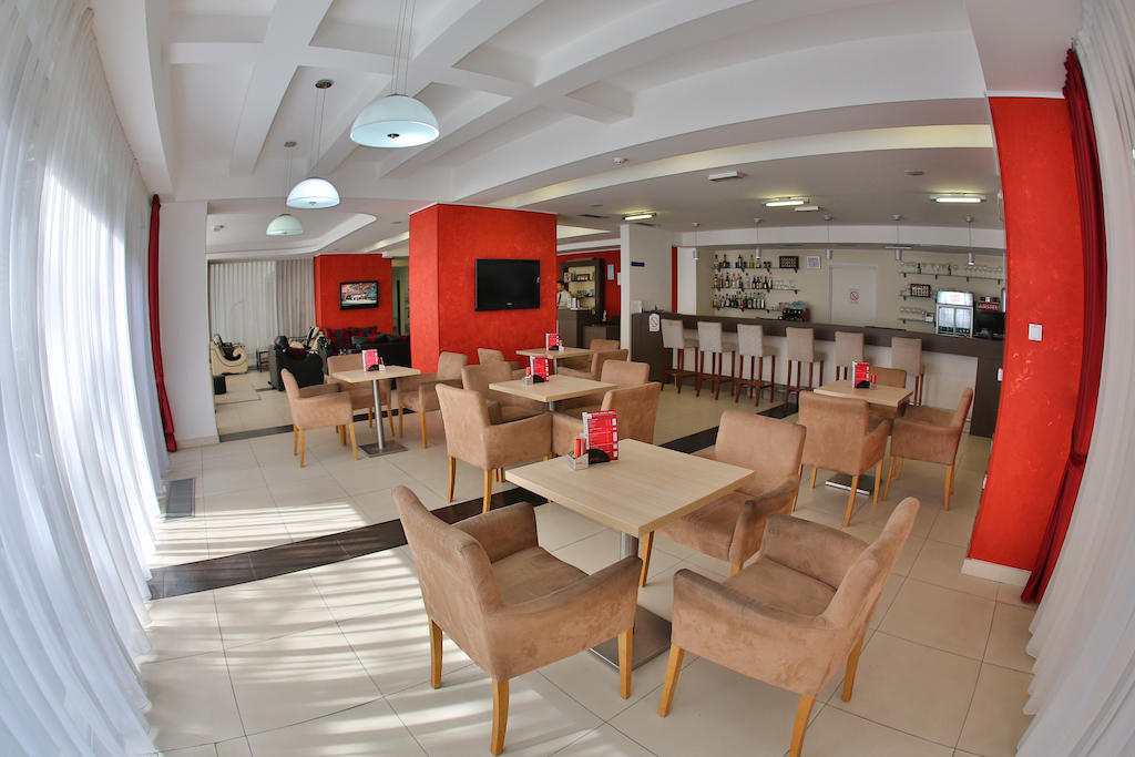 Hotel Putnik Novi Sad Luaran gambar