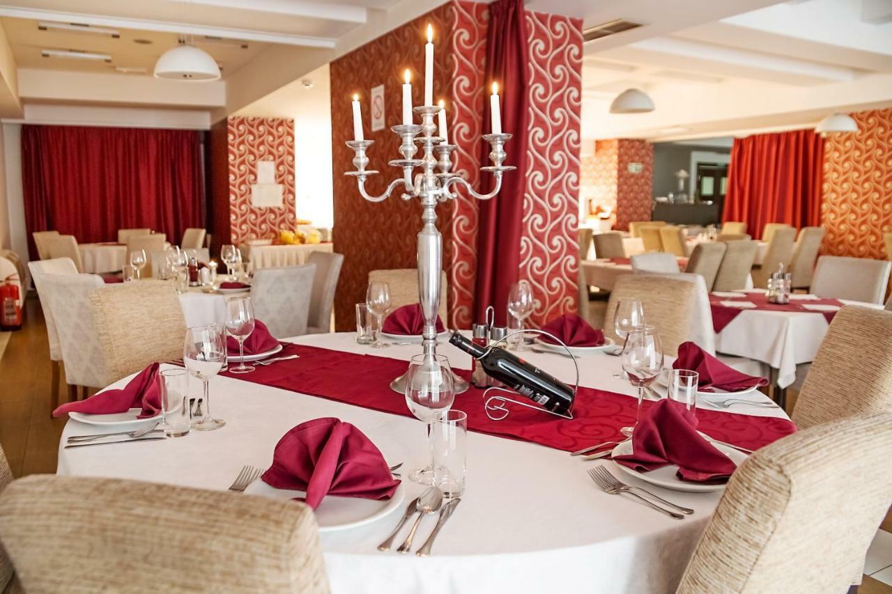 Hotel Putnik Novi Sad Luaran gambar